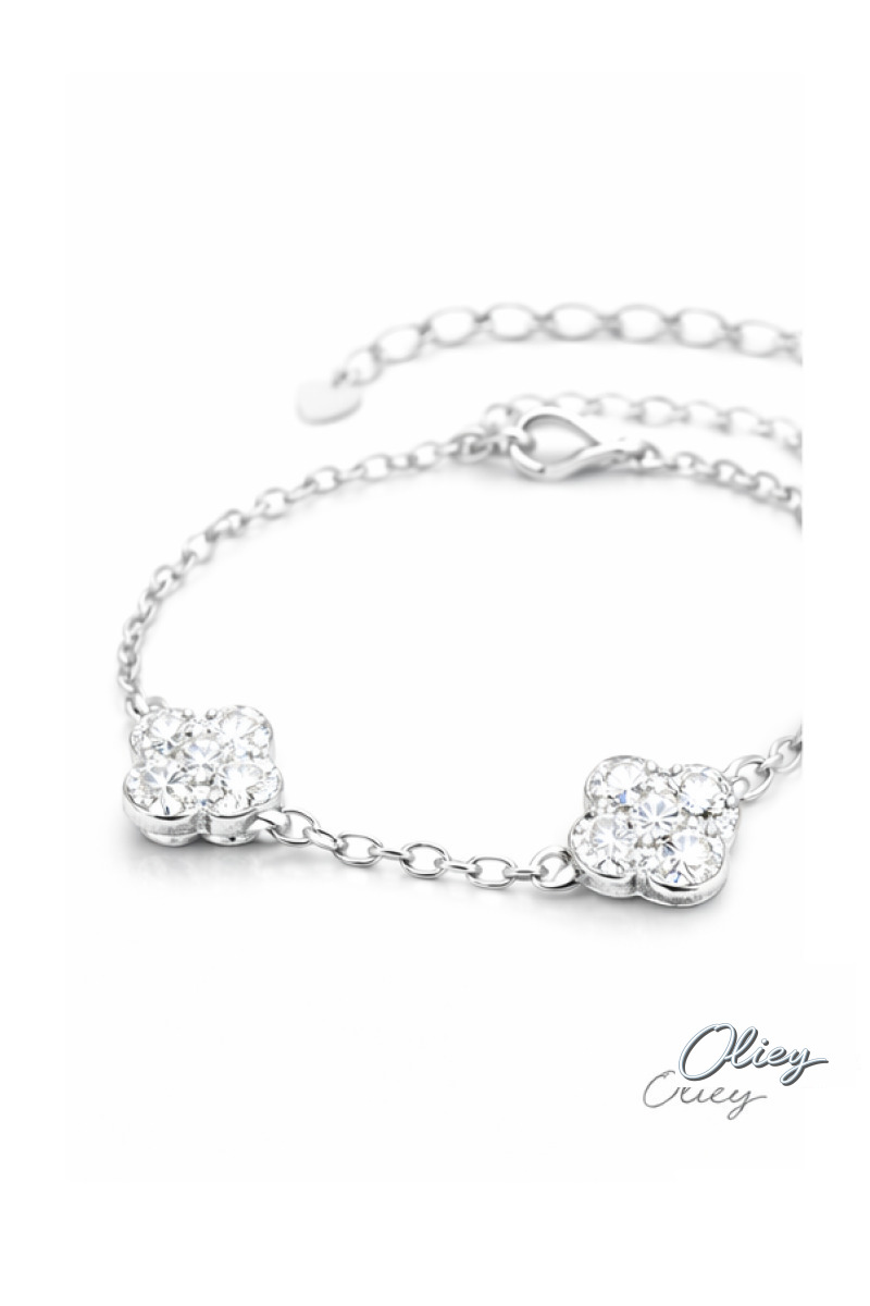 Luxury Clover Necklace Bracelet Earrings Set